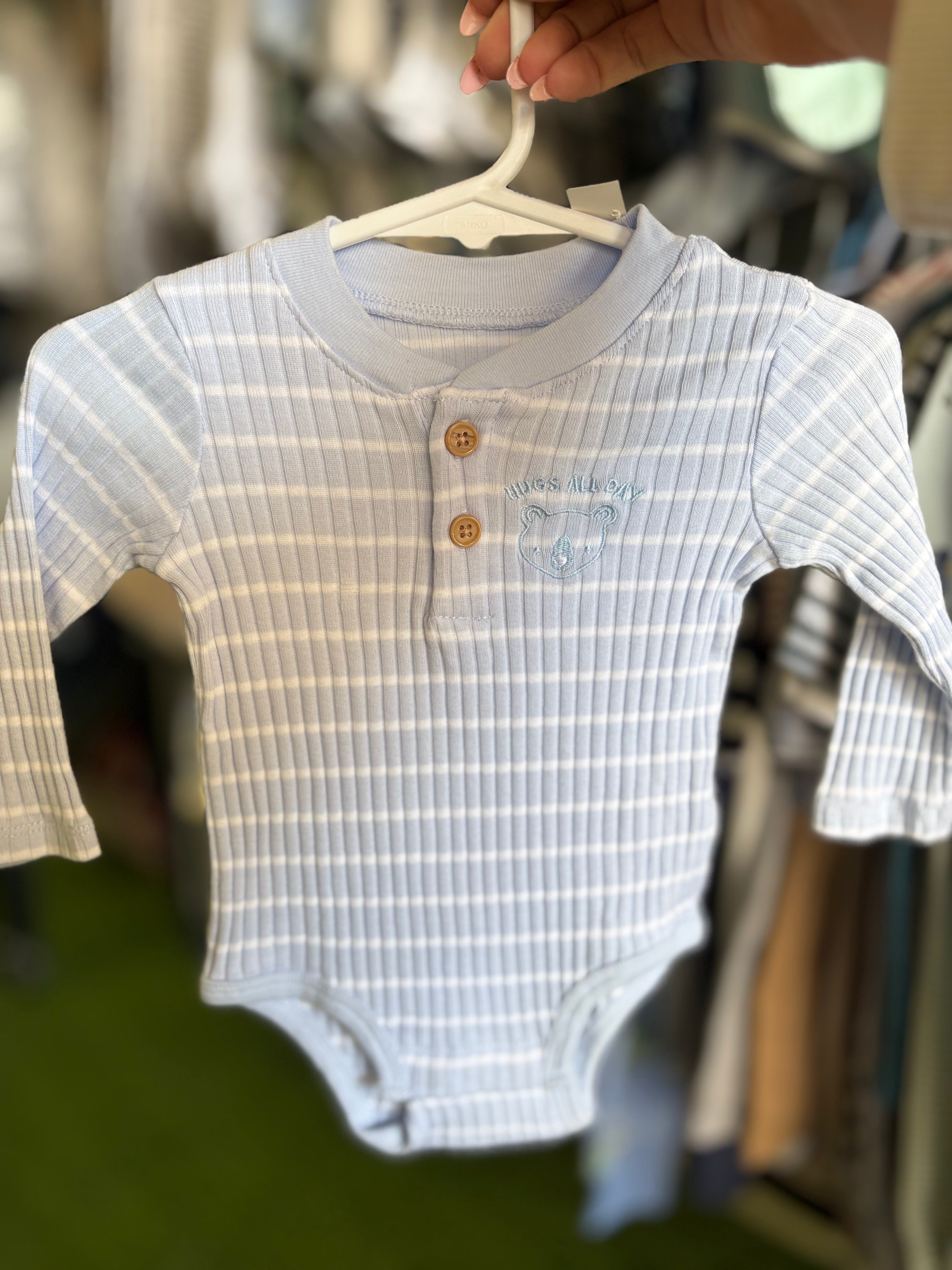 Huggies onesie size 3-6 months ￼￼