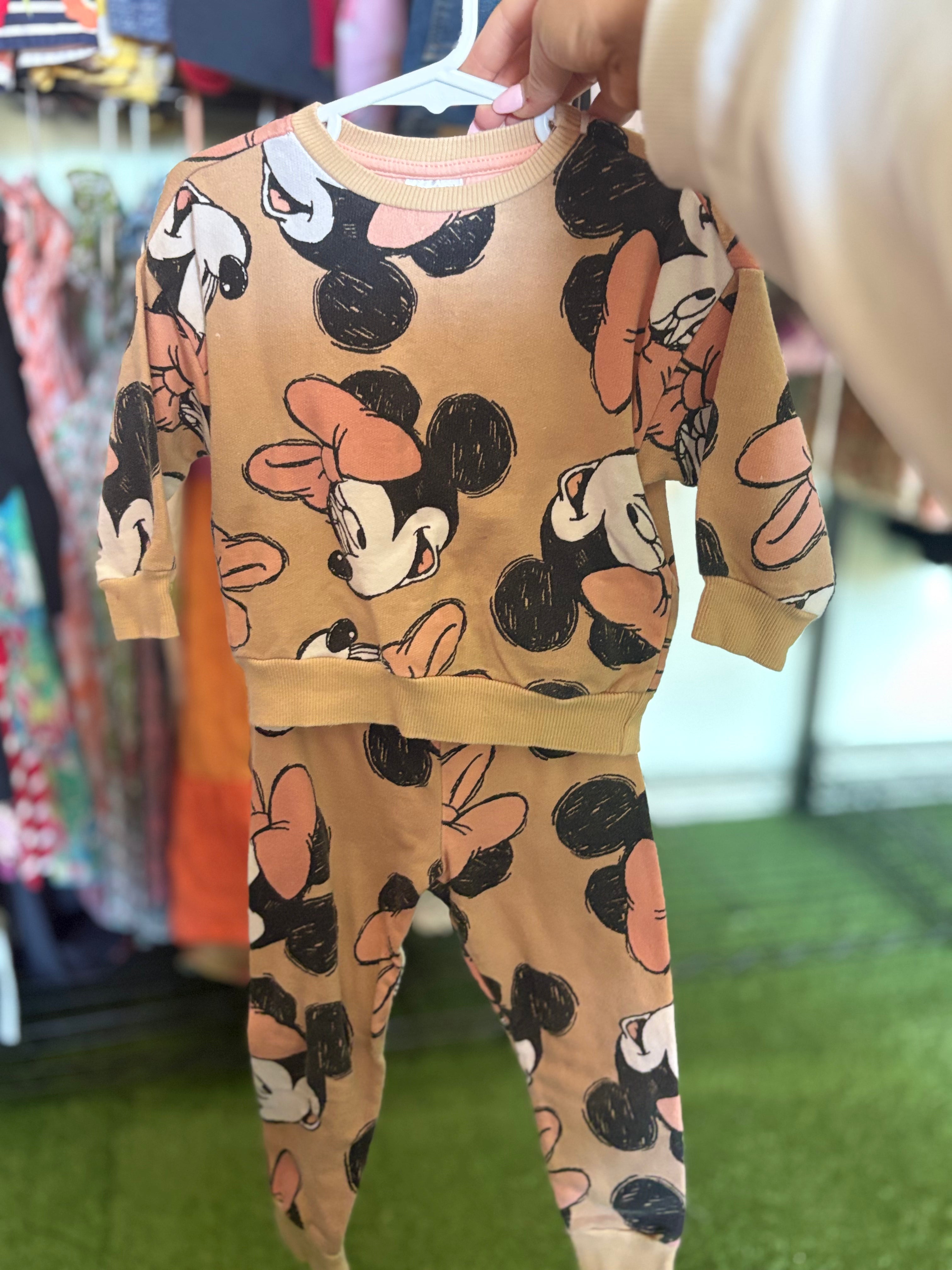 Minnie mouse tracksuit set size 2-3 ￼