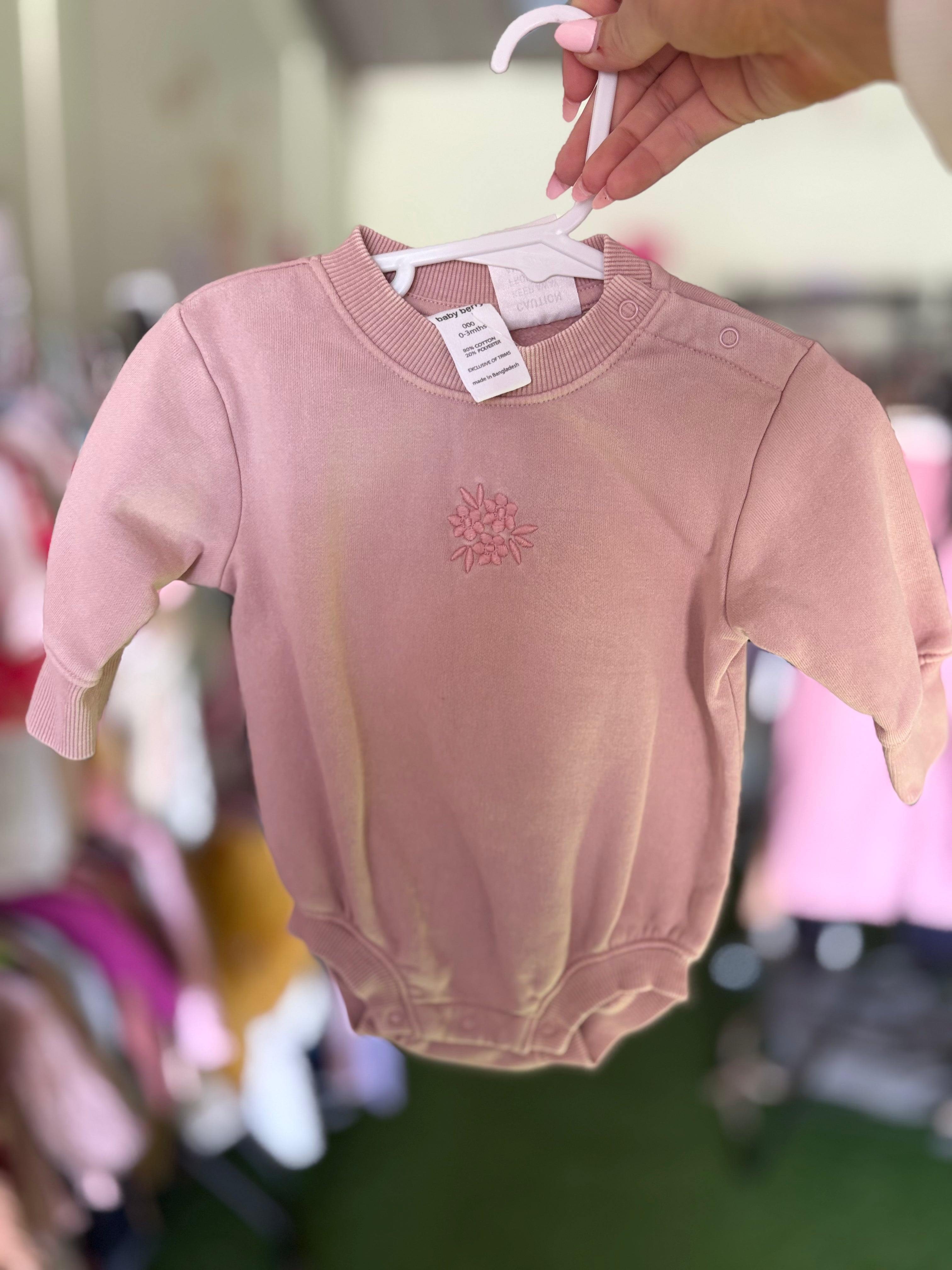 Baby berry romper size 00