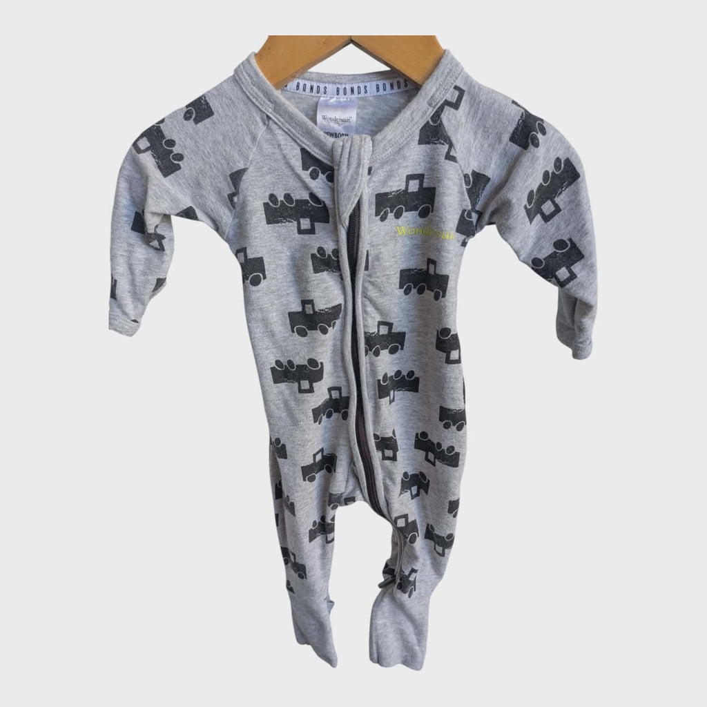 Newborn Zip Romper Bundle – Size 0000 (4 Piece Set)