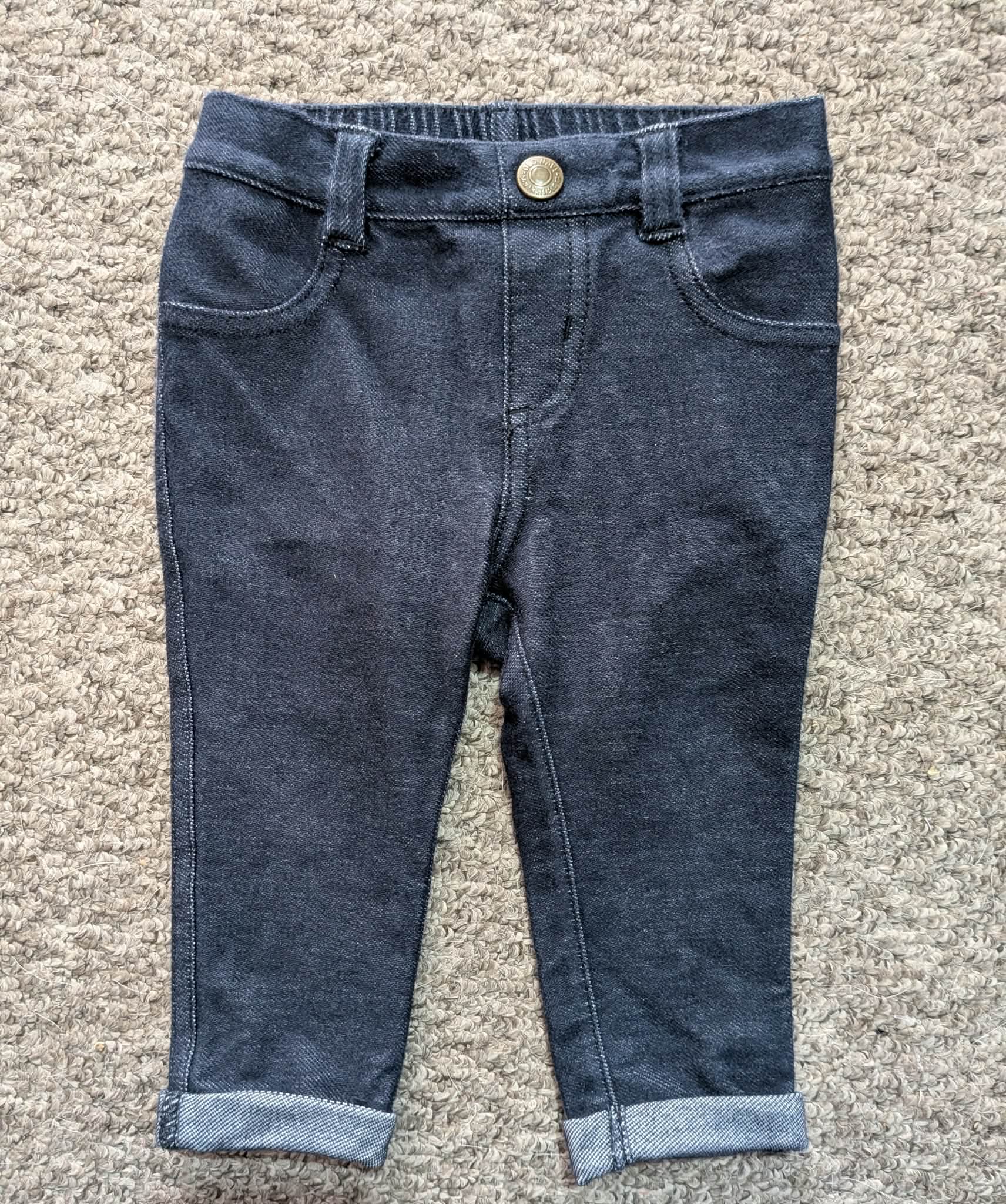 Old Navy Jeans – Size 6–12 Months – Dark Wash (Cuffed)
